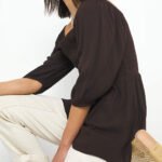 CHOCOLATE Square Neck 3/4 Sleeve Crinkle Top Size 24 - 30